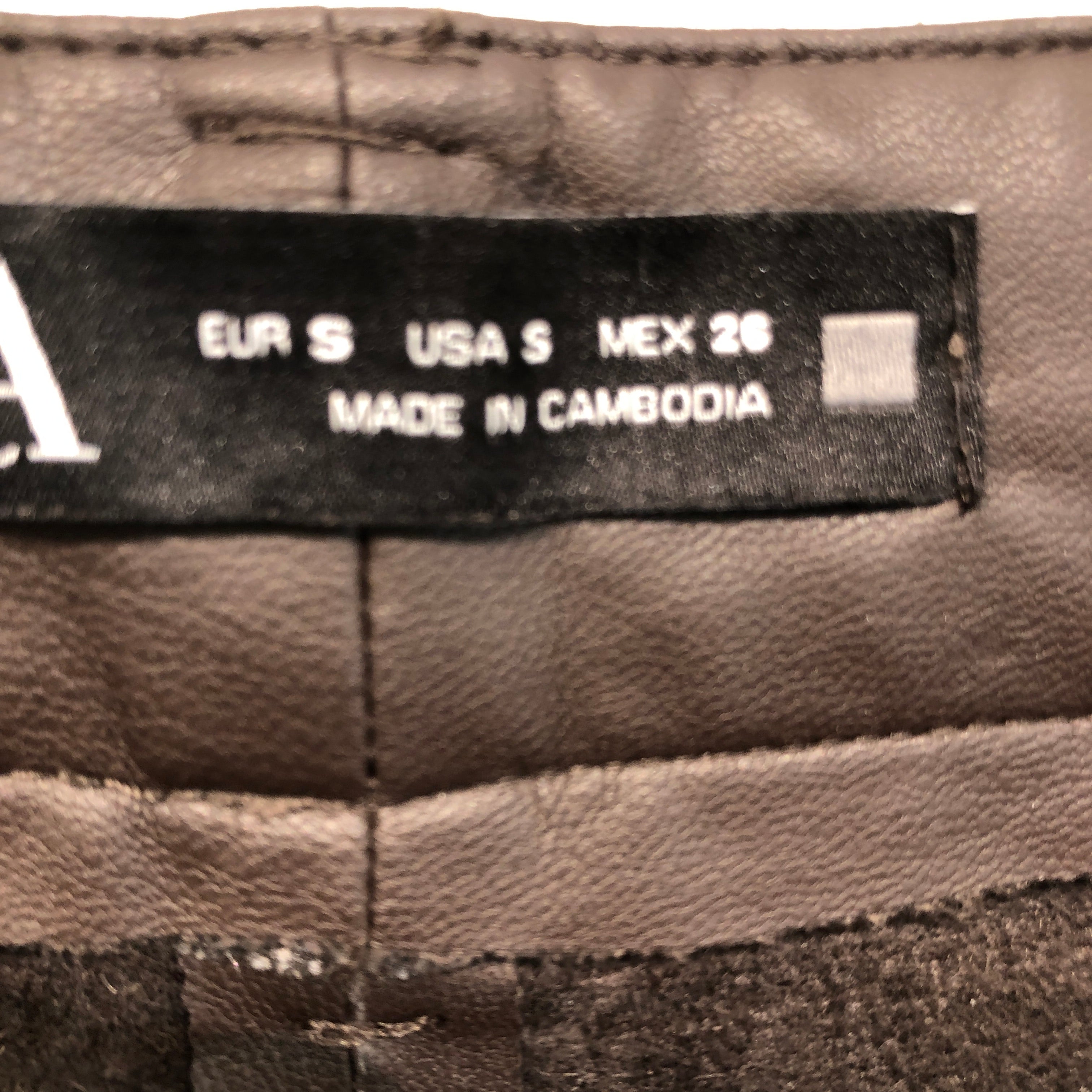 Zara Bukser